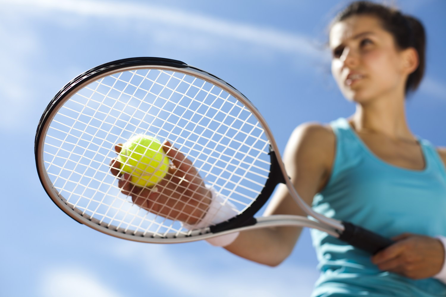 Best budget tennis racket for beginners to play tennis